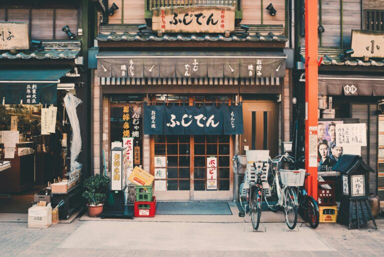 日本の飲食店・観光施設で外国人旅行者が困っていることとは？インバウンド受入れの課題と対策